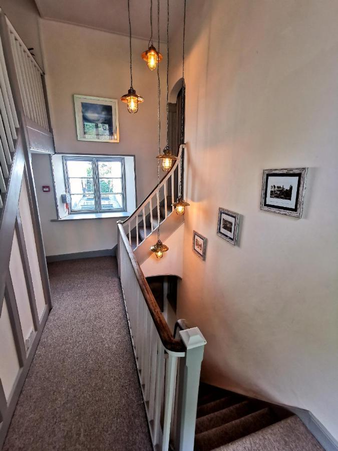 The Old Ferry Hotel 3*